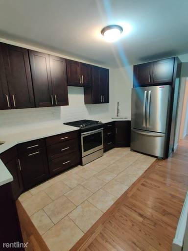 Main picture of 165 Danforth Ave Apartments