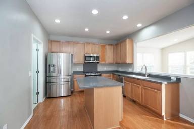Main picture of 2553 Seton Dr