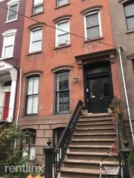 Main picture of 532 Hudson St