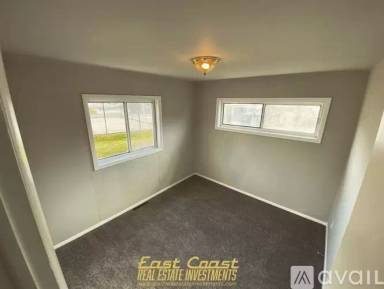 Main picture of 129 S Center St