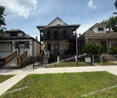 Main picture of 4828 Melville Ave