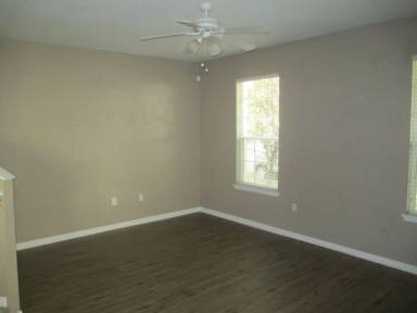 Main picture of 7127 Harmony Square Dr S