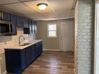 Main picture of 106 Gallatin Ave