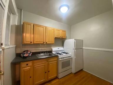 Main picture of 3004 Monument Ave