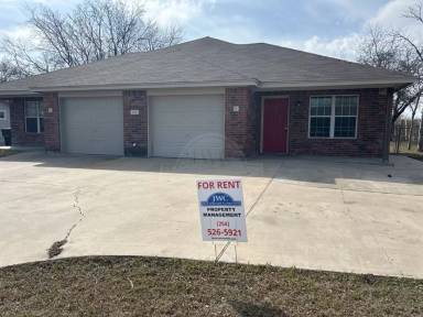 Main picture of 509 W Avenue B