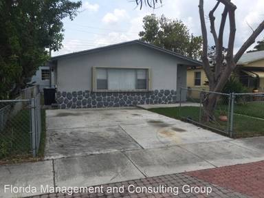 Main picture of 134 SW 5th Ct