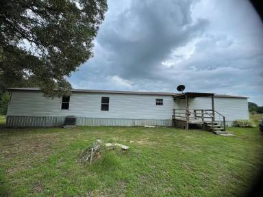 Main picture of 104 Melody Ln