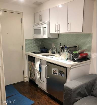 Main picture of 102 Greenwich Ave