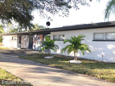 Main picture of 64 Davis Blvd