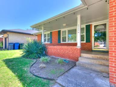 Main picture of 1732 Carlisle Rd