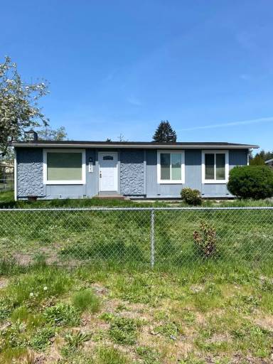 Main picture of 223 173rd St E