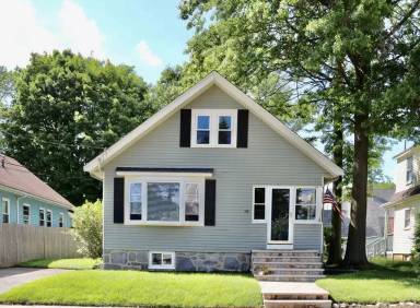 Main picture of 98 Keith St