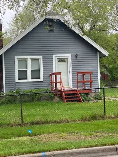 Main picture of 544 E Paulson St