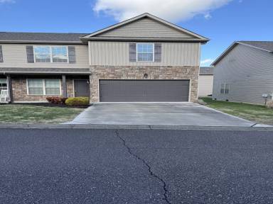 Main picture of 2415 Flannery Way