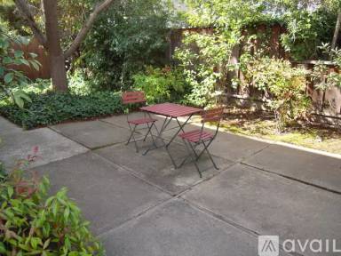 Main picture of 2160 Ash St
