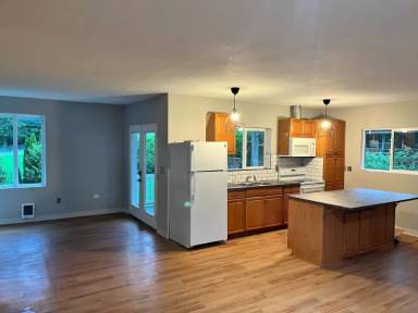 Main picture of 12111 SE 198th Pl