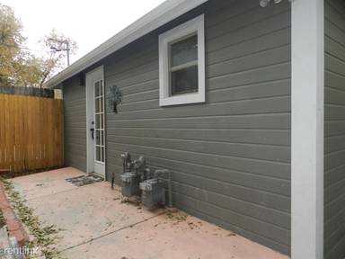 Main picture of 358 Ruxton Ave