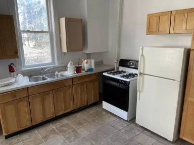 Main picture of 324 Pine St