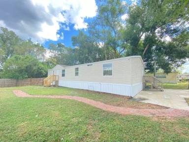 Main picture of 1770 Holliday Dr