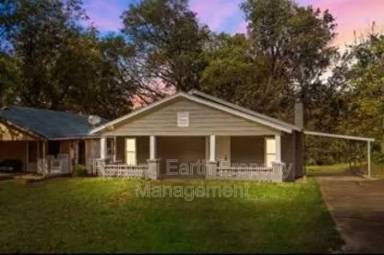 Main picture of 5704 14th St S