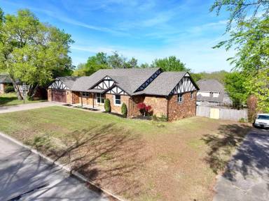 Main picture of 1144 N Faulkner Dr