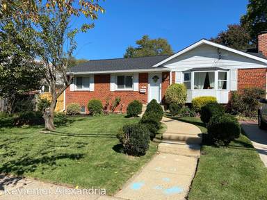 Main picture of 4809 Taney Ave