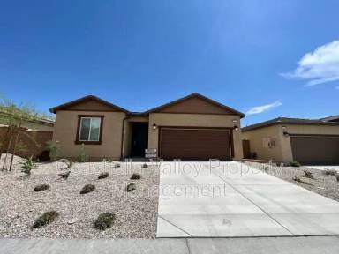 Main picture of 11702 E Crescent St