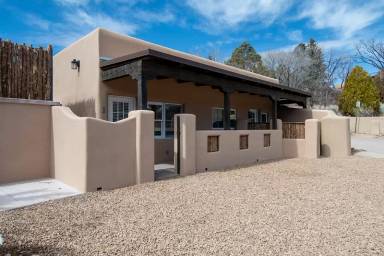 Main picture of 610 Paseo de la Cuma