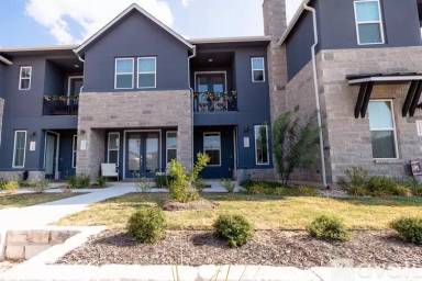 Main picture of 2501 Simond Ave