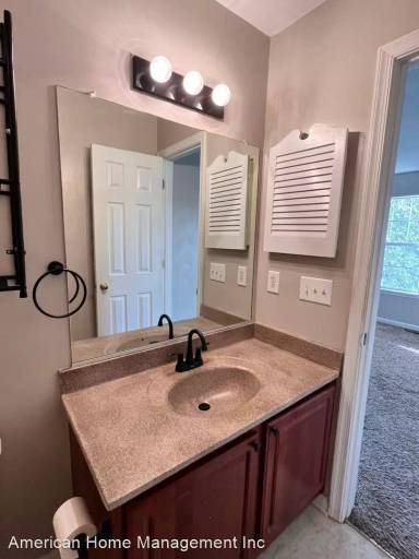 Main picture of 3 Mast Ct