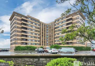 Main picture of Warwick Condominiums