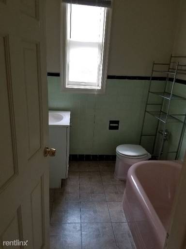 Main picture of 84 Forest St