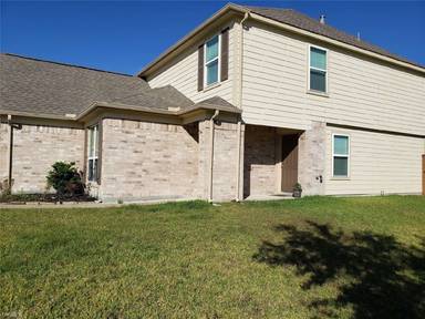 Main picture of 9925 Hyacinth Way