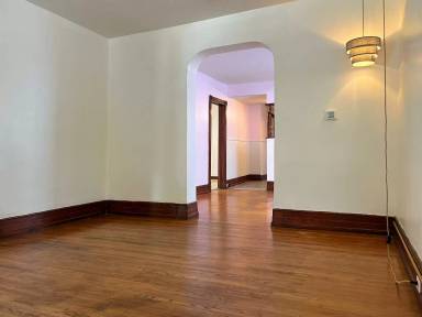 Main picture of 24 Briggs Ave