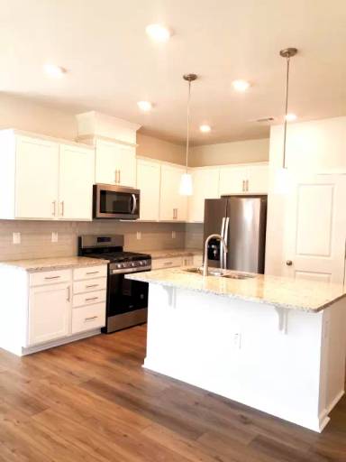 Main picture of 906 Falls Grove Trl