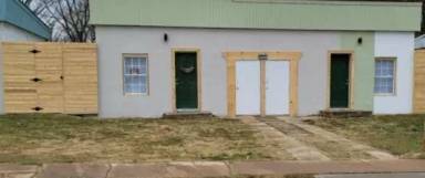 Main picture of 404 NW 3rd St