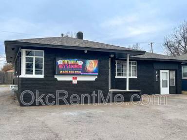 Main picture of 4224 NW 23rd St