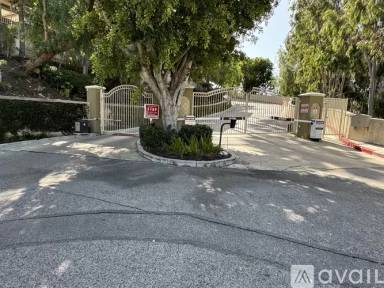 Main picture of 5250 Premiere Hills Cir