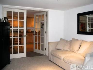 Main picture of 3831 N Hamlin Ave