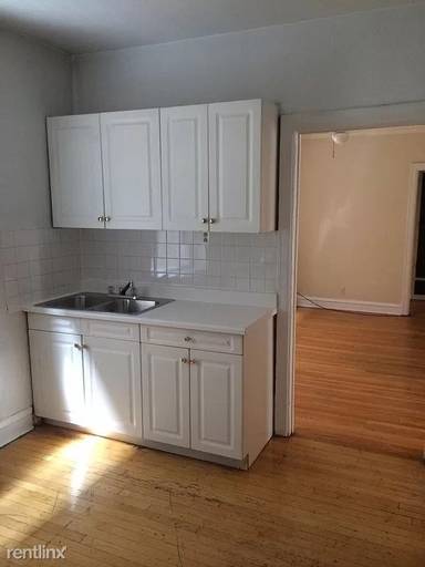 Main picture of 4837 N Wolcott Ave