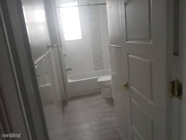 Main picture of 735 Avenue A