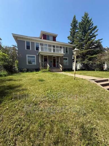 Main picture of 2105 E 5th St