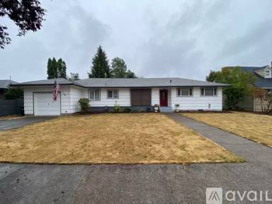 Main picture of 1340 Center St SE