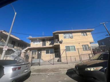 Main picture of 249 W 65th St
