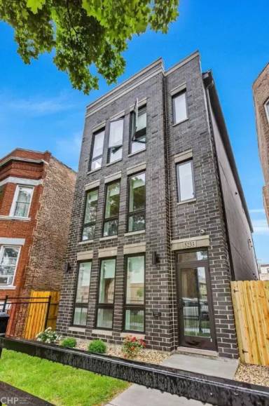 Main picture of 5233 S Wabash Ave