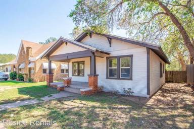 Main picture of 1905 16th St