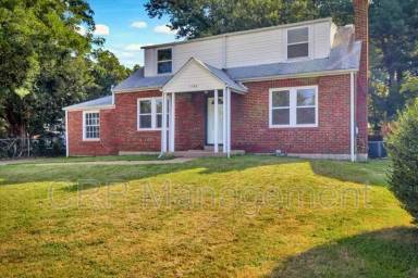 Main picture of 1158 N Florissant Rd