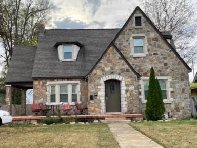 Main picture of 433 N Cypress St