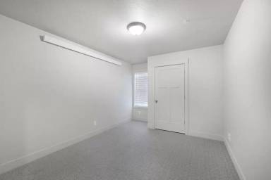 Main picture of 3588 E Gample Ave