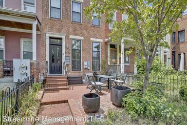 Main picture of 2226 13th St NW
